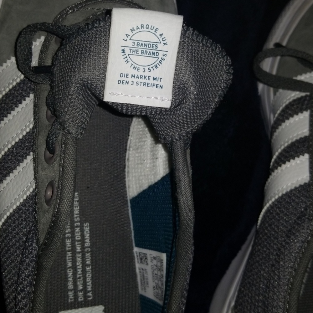 NWOB 8 mens adidas gray suede - Picture 4 of 4